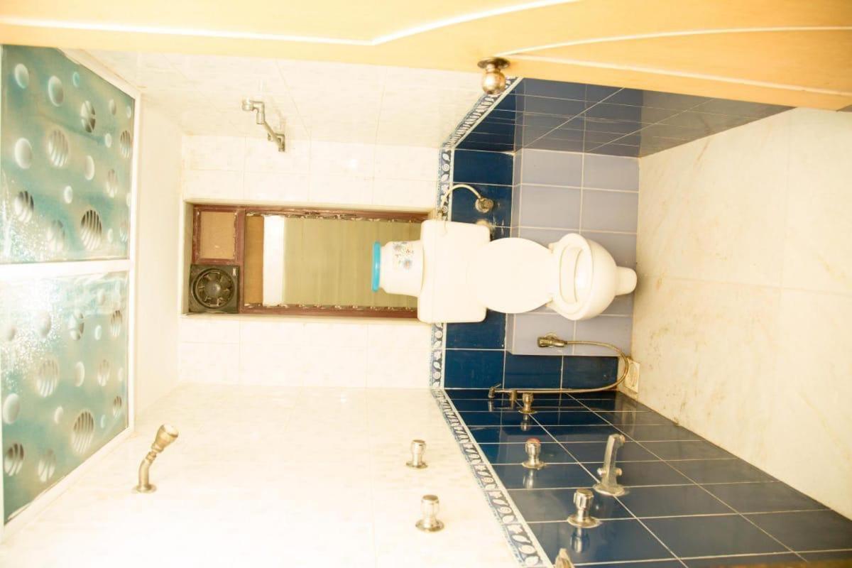 Srujan Sarai Service Apartment Bombaim Exterior foto